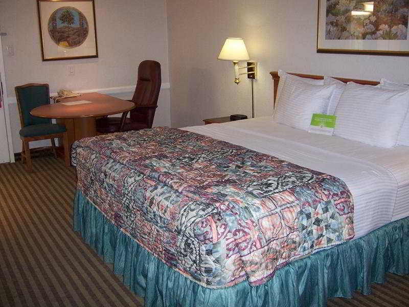 라 퀸타 인 바이 윈덤 시카고 오헤어 에어포트 호텔 엘크그루브빌리지 외부 사진